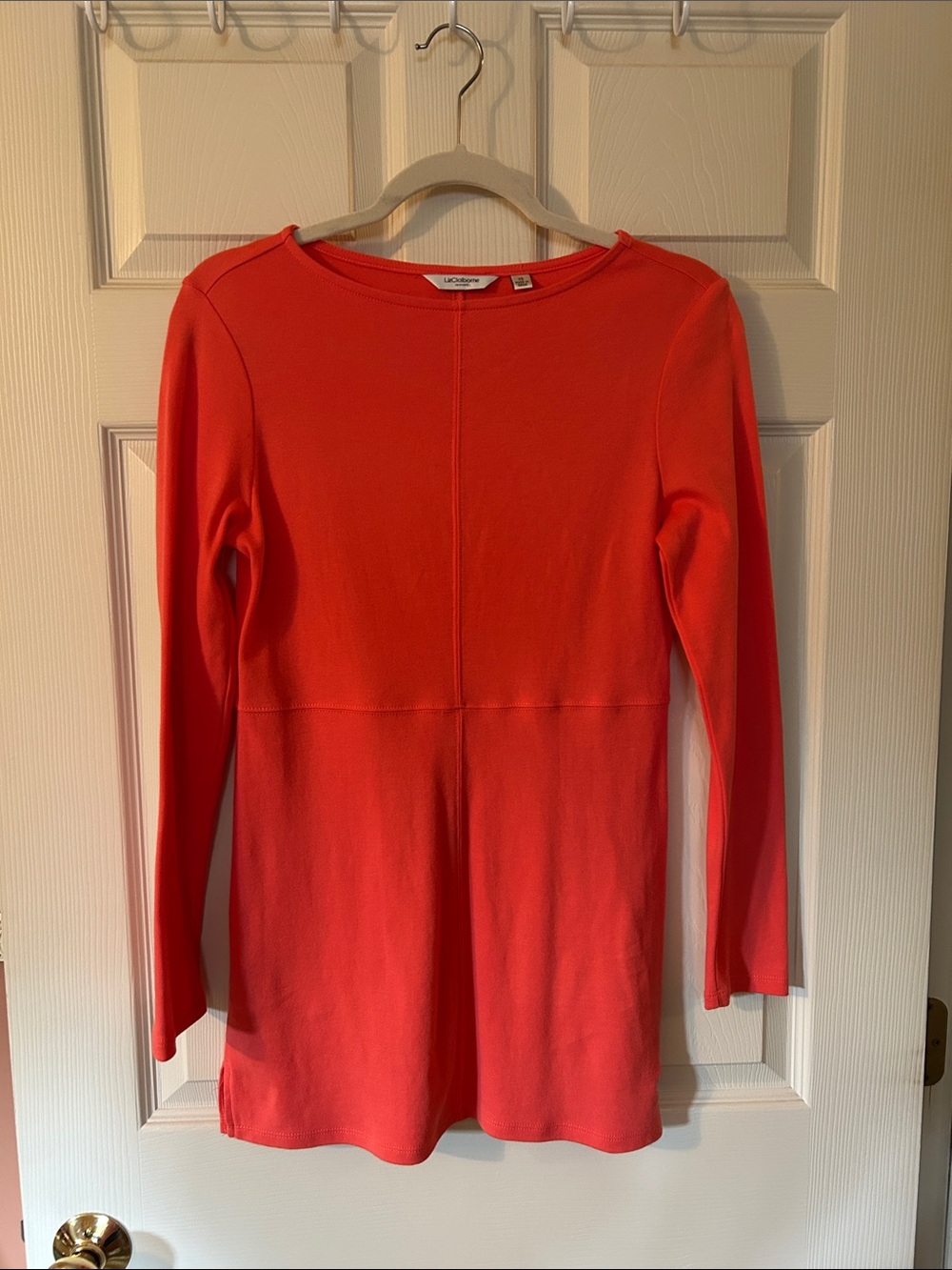 Liz Claiborne Coral Long Sleeve Crewneck Top